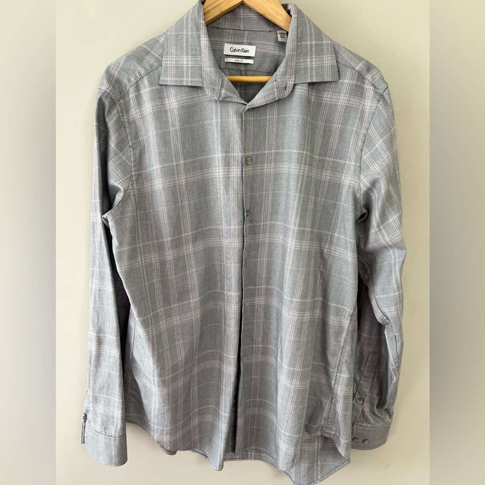 Calvin Klein Slim Fit Men’s Long Sleeve Button Up Shirt Gray Plaid 16 1/2 34/35